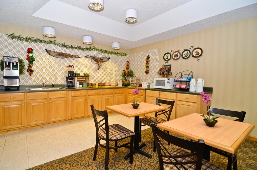 Peach State Inn & Suites Hawkinsville Εξωτερικό φωτογραφία
