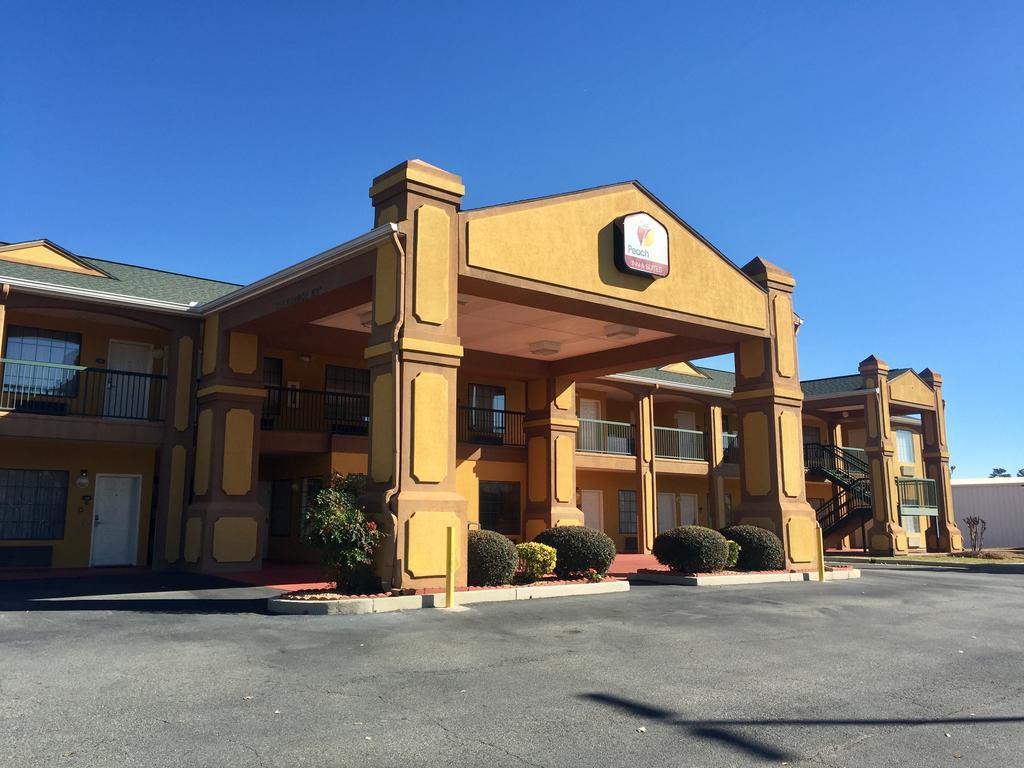 Peach State Inn & Suites Hawkinsville Εξωτερικό φωτογραφία